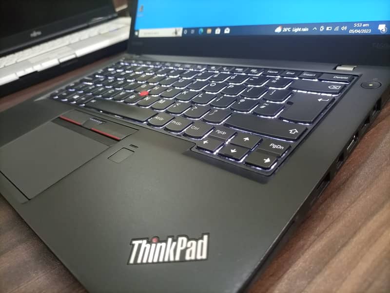 Lenovo Thinkpad T460s Core i5 6th Gen 8GB Ram 256GB SSD 10