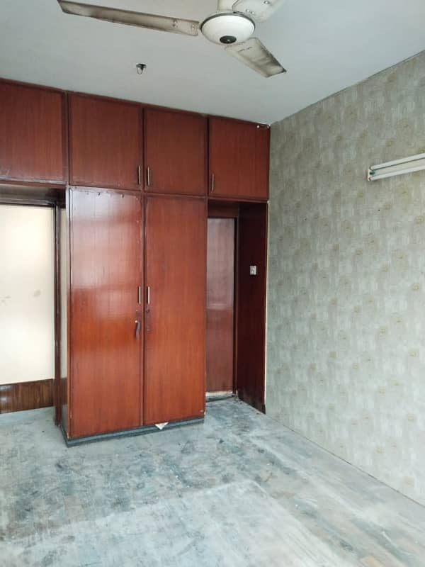 10 MARLA DOUBLE STORY HOUSE AVAILABLE FOR SALE IN FAISAL TOWN 9