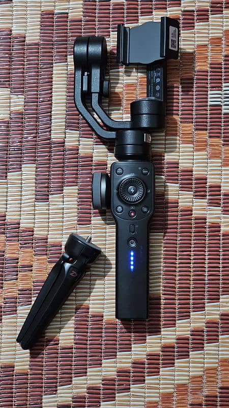 Zhiyun Smooth 4 1