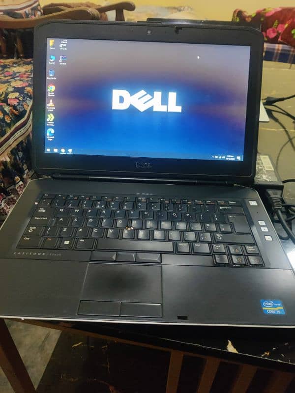 Dell Core i5 3rd gen 8gm ram 128gb SSD 0