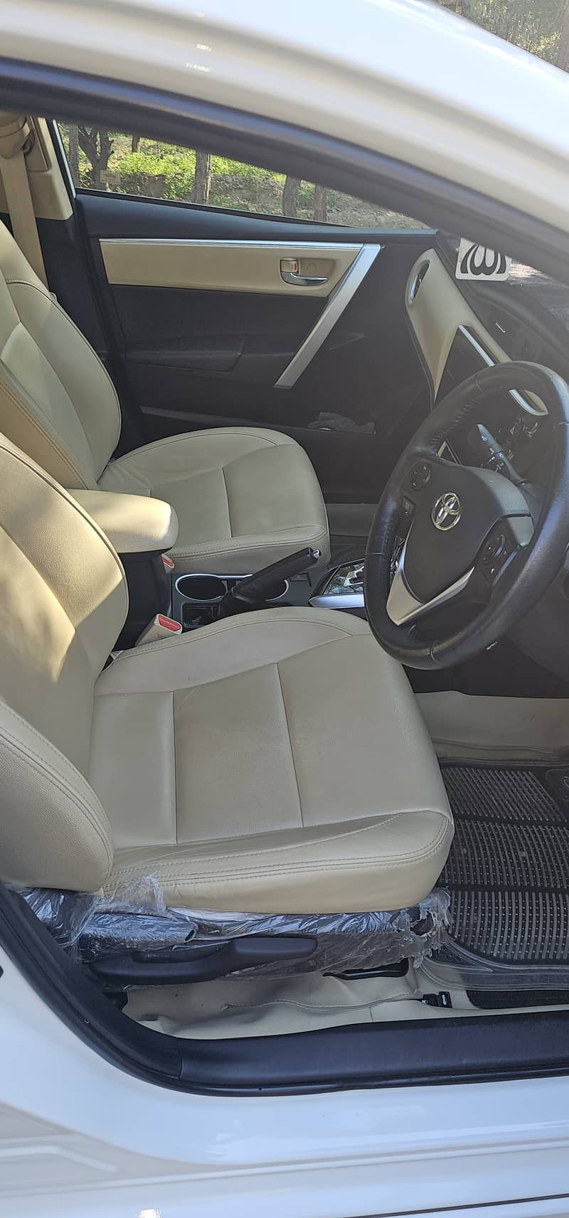 Toyota Altis Grande 2019 Automatic 5