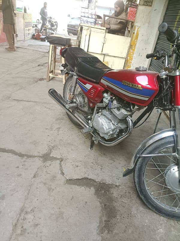 Honda 125 2023 double saman seet cylyncer tanki tapy doubke saman. 0