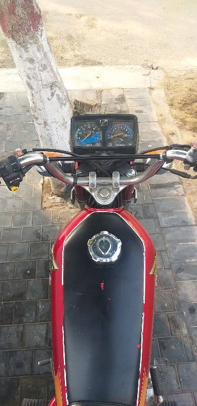 Honda 125cc/Model 2009 5