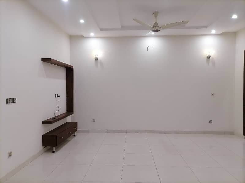 Premium Corner 10 Marla House Is Available For sale In Lahore 34