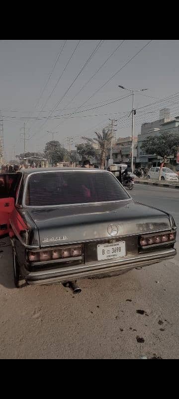 Mercedes 250 D 1984 1