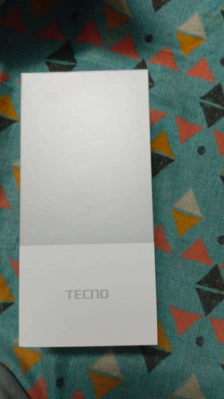 Tecno Camon 30 12/256 8