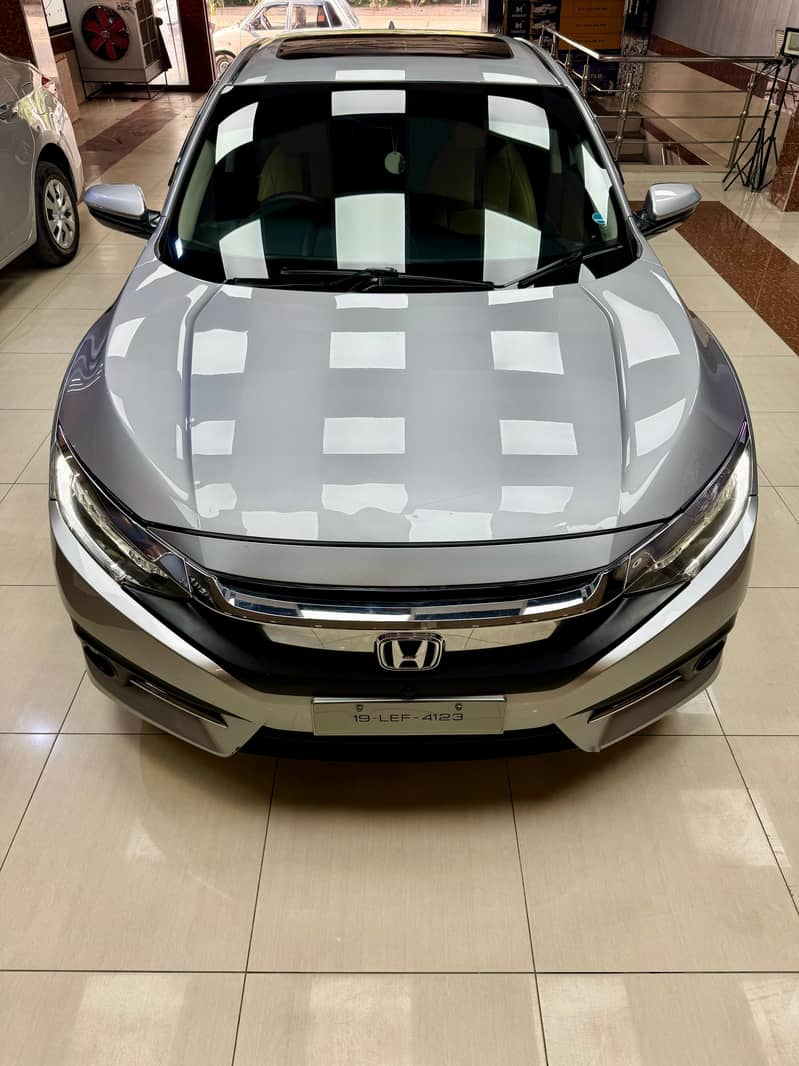 Honda Civic Oriel 1.8 i-VTEC CVT 2019 8