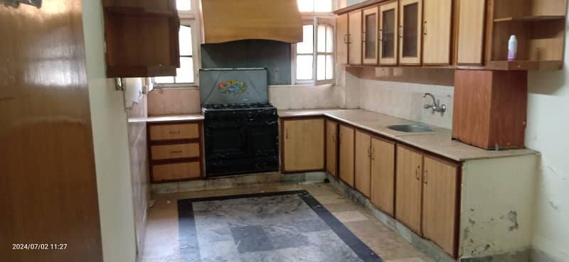 Upper Portion Available For Rent 5