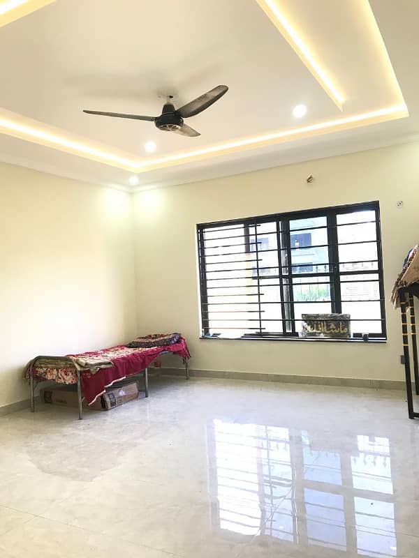 12 Marla Upper Portion Situated In I-8 For rent 7