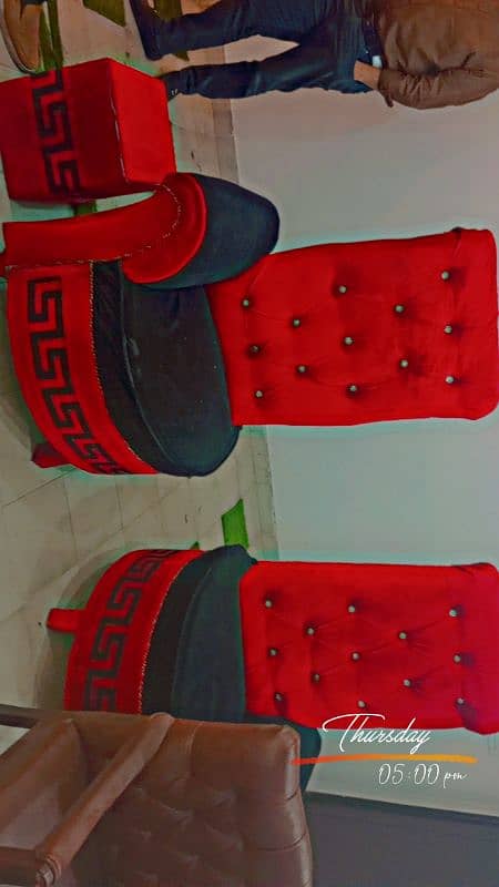 Sofa set available for sale in new condition 0