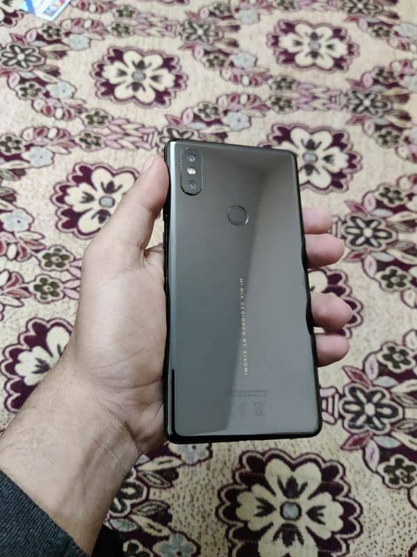 Xiaomi Mi Mix 2S 1