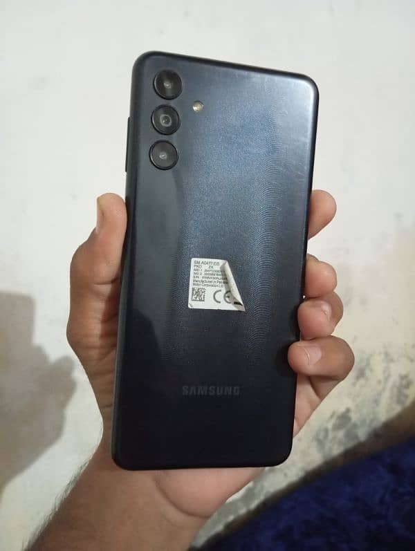 Samsung a04s 4+4/128 GB 3