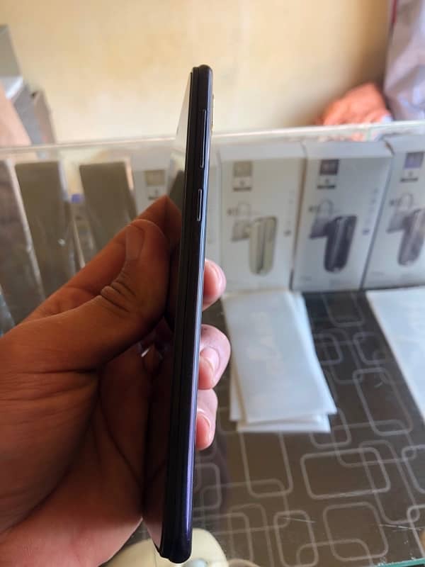 vivo y97 8/256 all ok  available in12 k 5