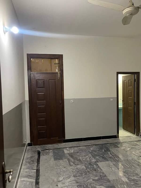 5marla first floor house available for rent with gas Islamabad Islamabad 3