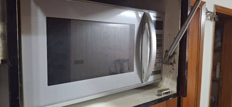 Panasonic Microwave oven 1