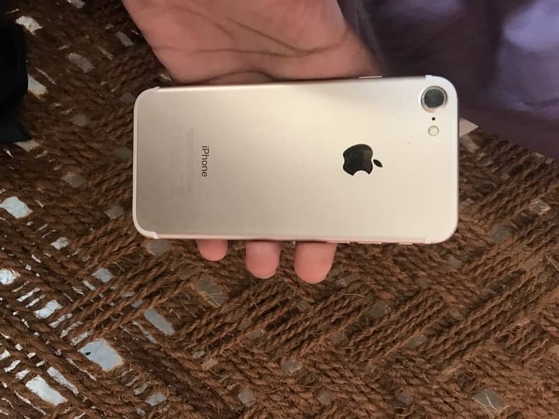 iPhone 7 128gb 0