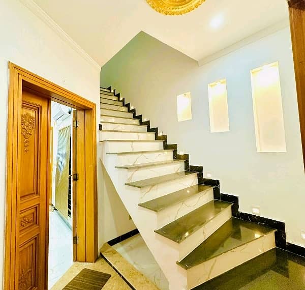 A Palatial Residence For sale In Nasheman-e-Iqbal Phase 2 Lahore 10