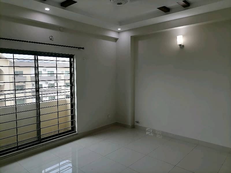 Own A Flat In 10 Marla Lahore 0