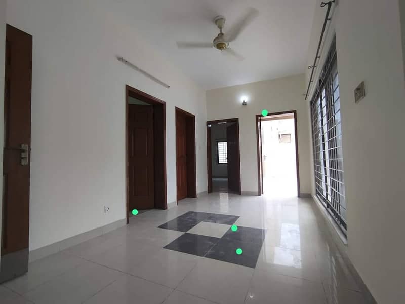 10 Marla 4 Bed House For rent 3