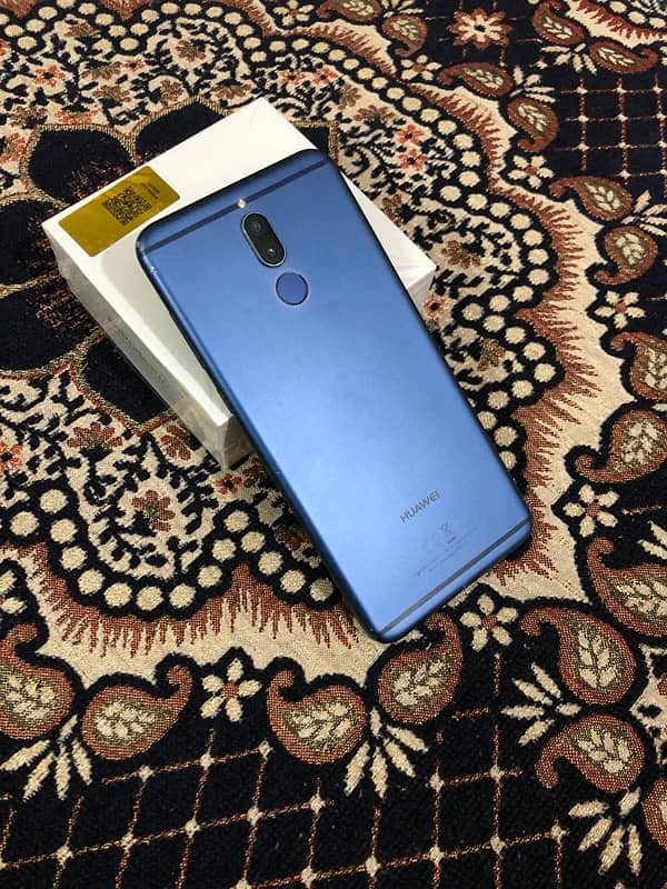 Huawei mate 10 lite 4/64 official pta poroved 0