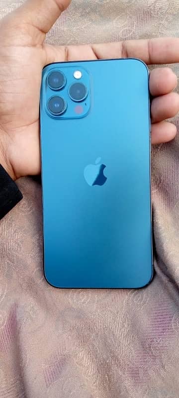 iphone blue rang 10/10 condition 85 health 0