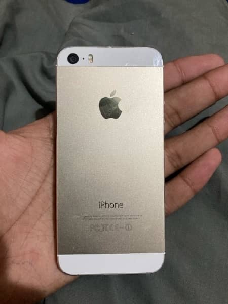 iphone 5s 32gb 10/10 Rough Condition Full Ok Block. 1