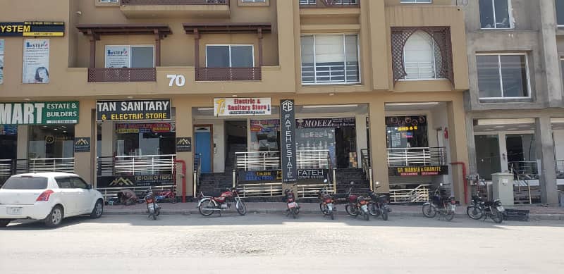 450sq-ft Lower Ground shop available for rent in Bahria Town phase 8 E commercial 0