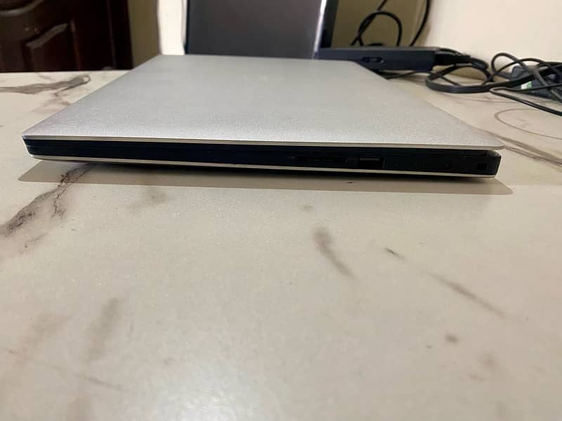 Dell Precision 5530 i7 8th gen h series New lush condition 10