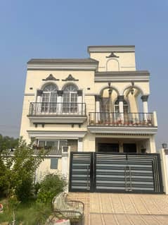 5 MARLA HOUSE FOR SALE IN VERY REASONABLE PRICE