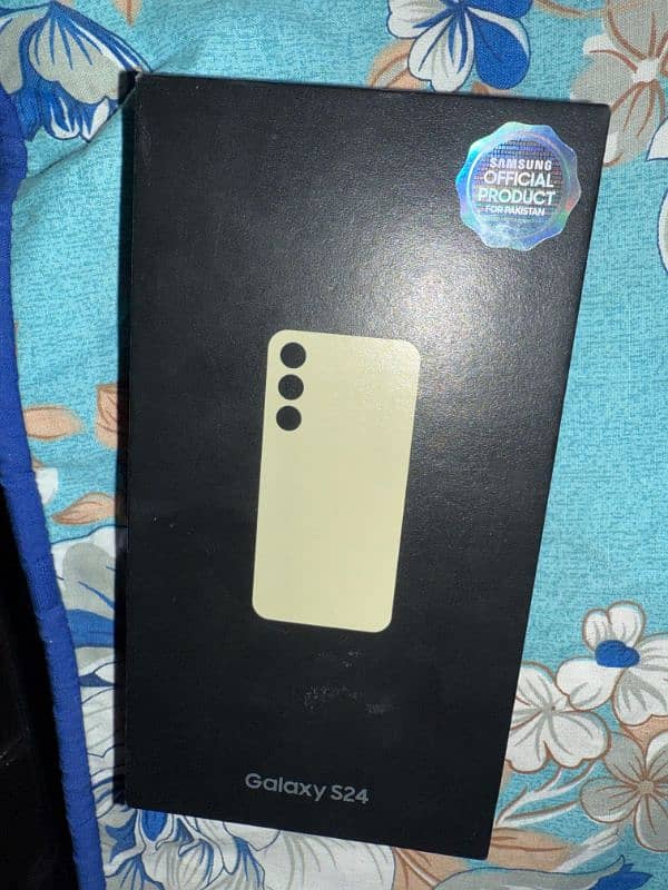 Samsung Galaxy S24 Complete Box ( 4 Months Warranty ) 1