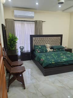 LAVISH ROOM FOR FEMALE NEAT & CLEAN ENVIRONMENT