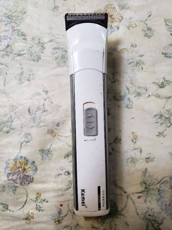 Kemei Hair Trimmer 1