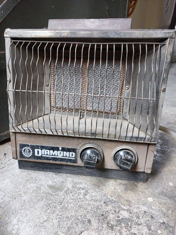 4 gas heater almost new condition 0