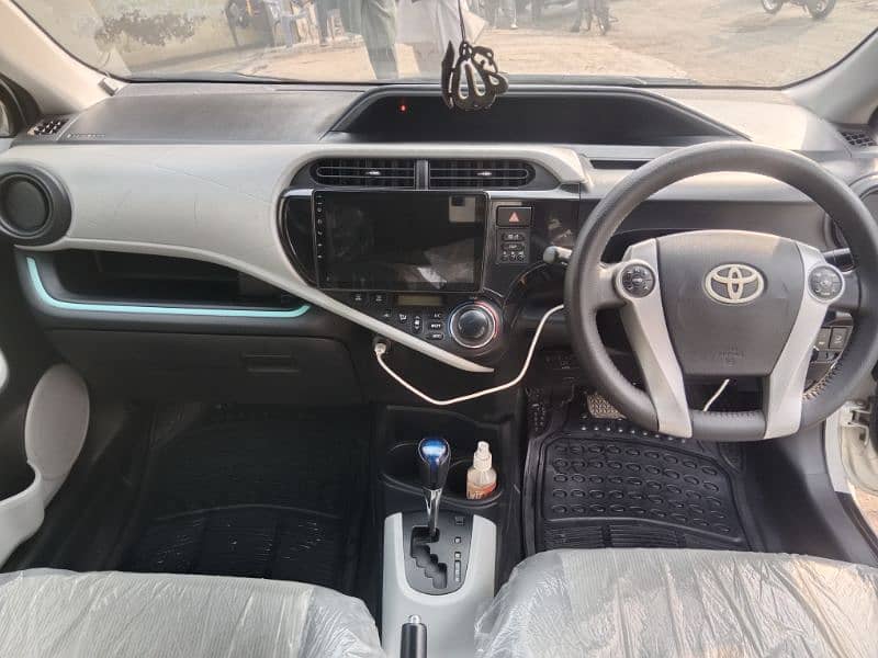 Toyota Aqua 2012/2015 Top Variant 5