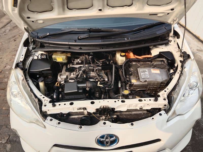 Toyota Aqua 2012/2015 Top Variant 11