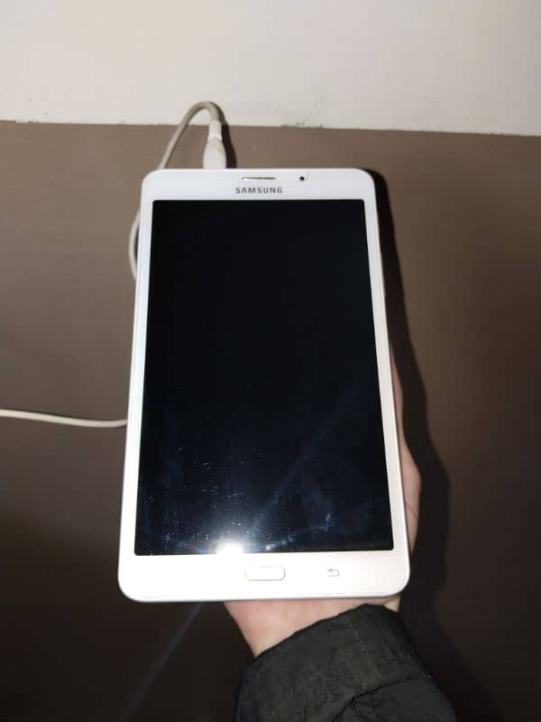 Samsung galaxy tab a (2016) 0