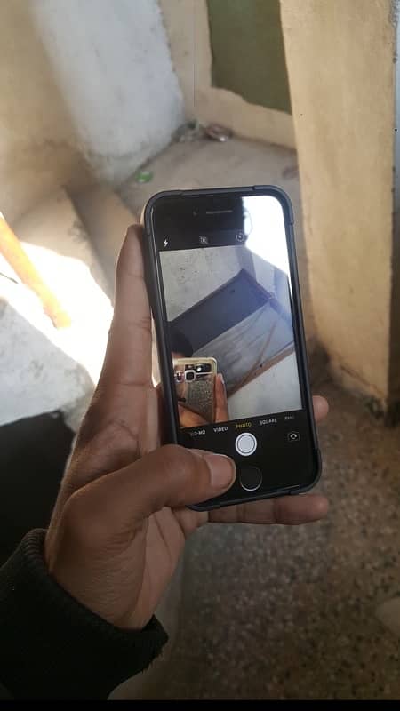 exchange possible iPhone 8 64GB 5