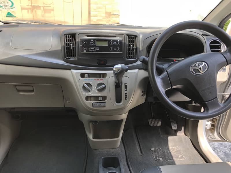 Toyota Pixis Epoch 2014 4