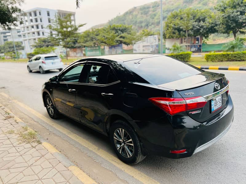 Toyota Corolla GLI 2016 automatic 2