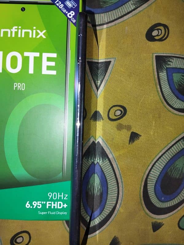 Infinix Note 10 Pro. (8/128) 4