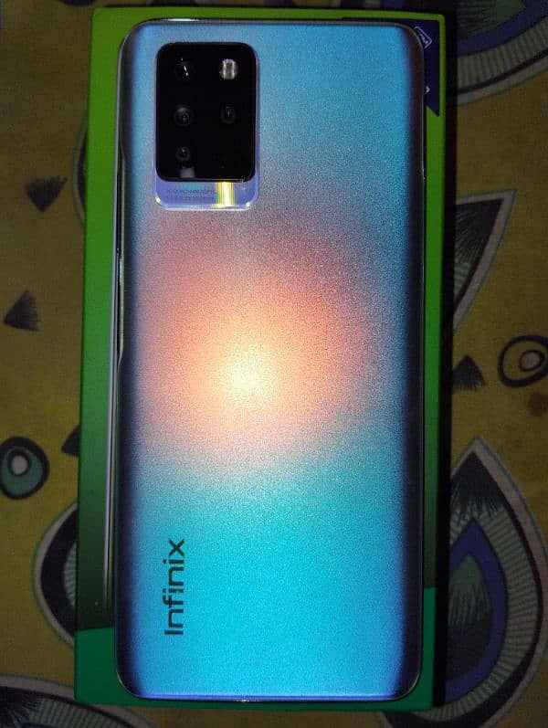 Infinix Note 10 Pro. (8/128) 6