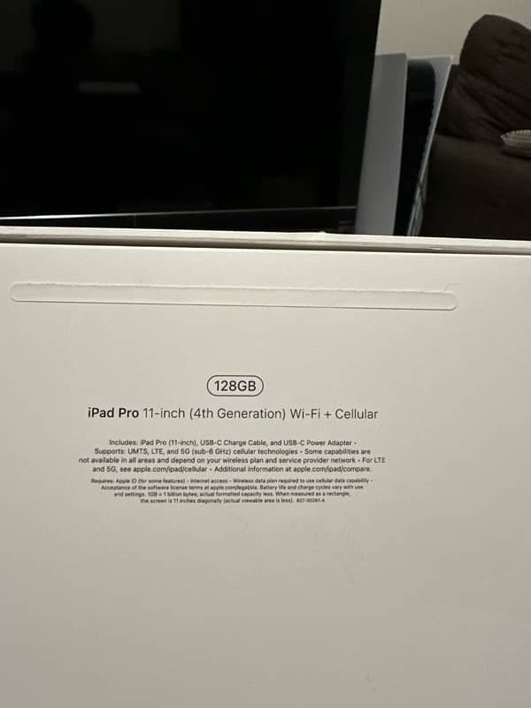 iPad Pro 11-inch (4th Generation) Wi-Fi + Cellular 128gb with pencil 1