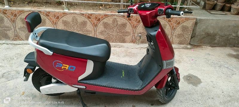 Electric Ev Crown 1100W For Sale Contact 03227801713 1