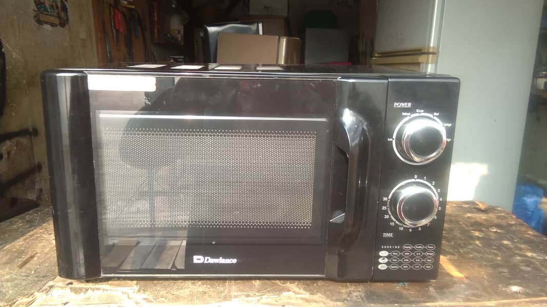 Dawlance compeny microwave oven 2