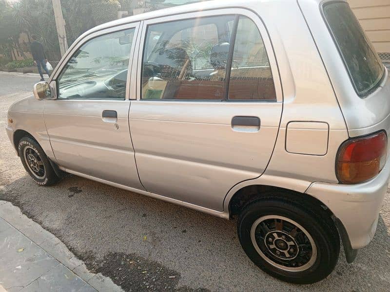 Daihatsu Cuore 2006 3