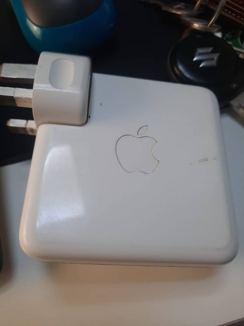 MAC Book Orginal charger 61W C-port 2