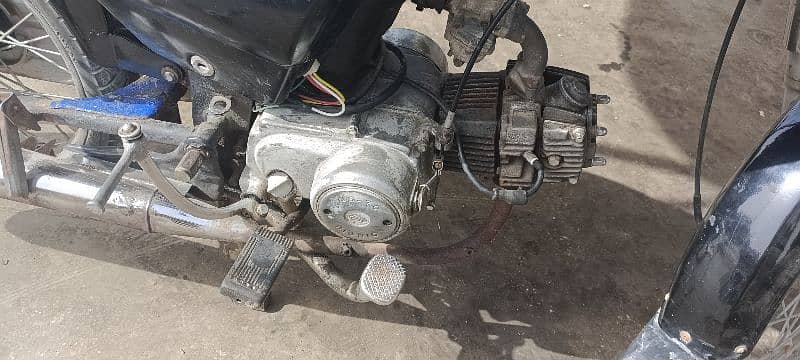 I'm selling BIONIC 70cc 2018 3