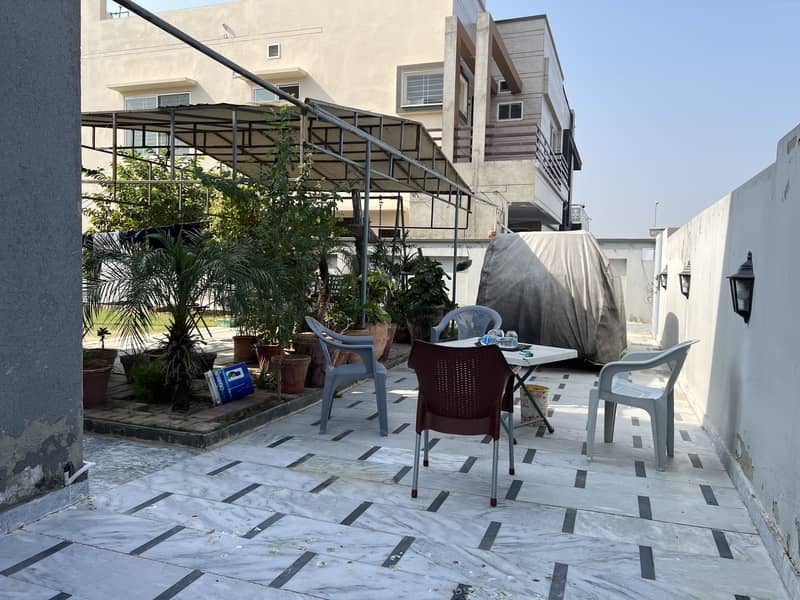 BEAUTIFUL HOUSE 21 MARLA AVAILABLE FOR SALE IN PHASE ONE BAHRIA ORCHARD 29