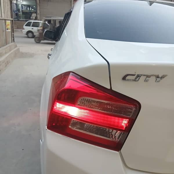 Honda City Aspire 2018 1500cc Manual OWN ENGINE GOOD CONDITION 6