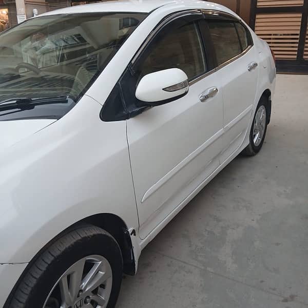 Honda City Aspire 2018 1500cc Manual OWN ENGINE GOOD CONDITION 7